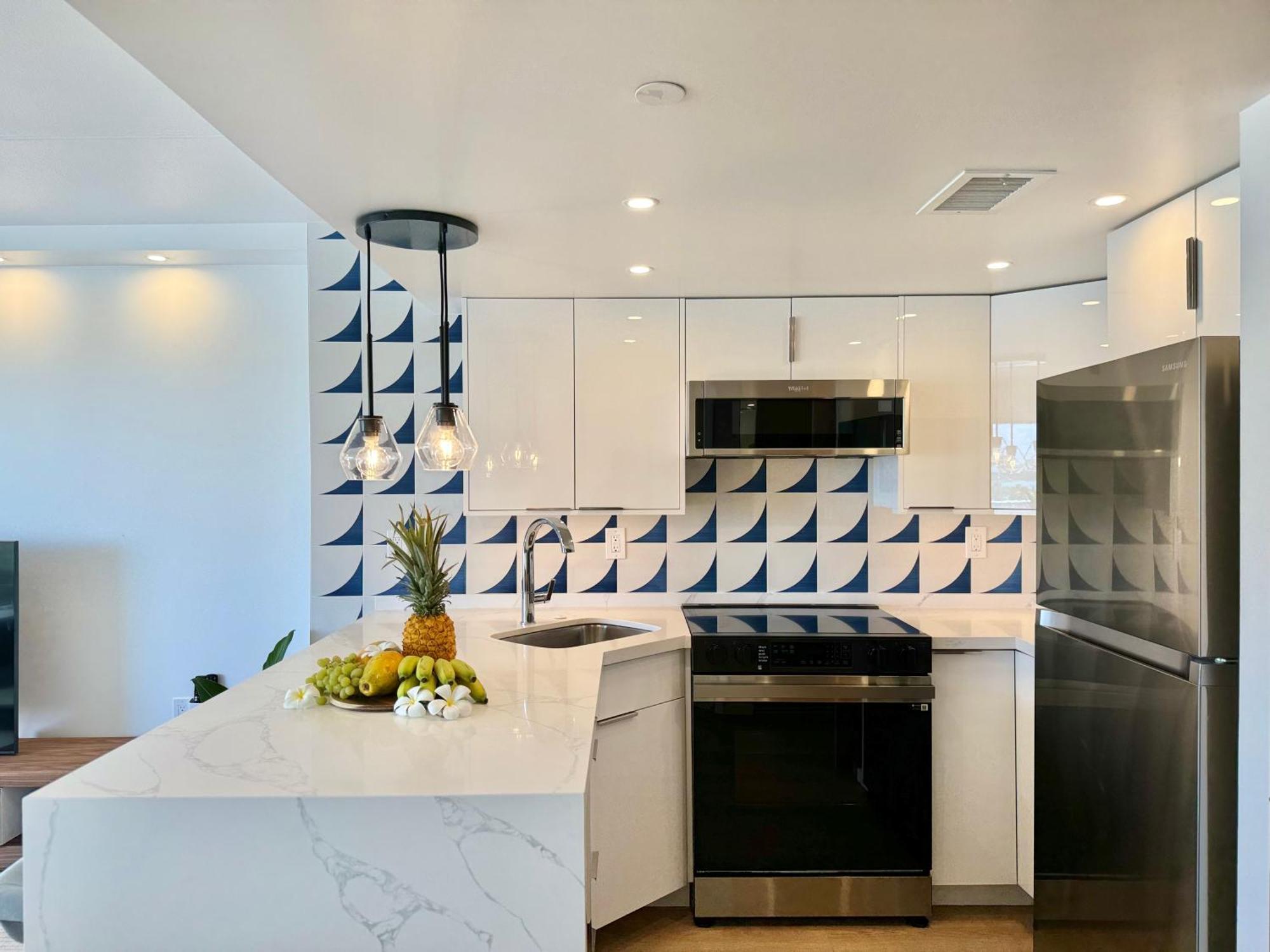 Panoramic Oceanview Resort - Full Kitchen In Each Room, 2 Swimming Pools, Onsite Restaurants, Fireworks Every Friday Honolulu Eksteriør billede