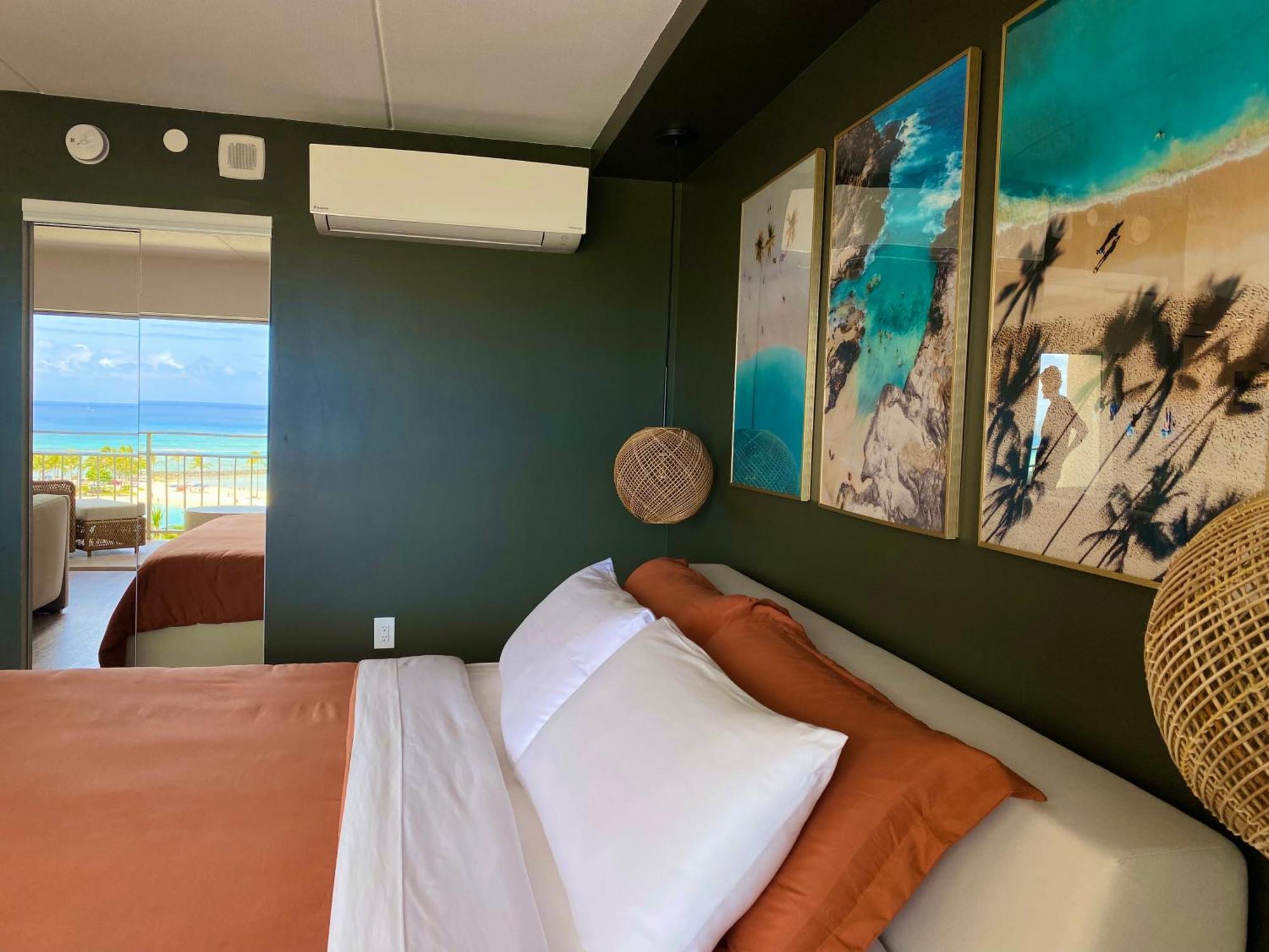 Panoramic Oceanview Resort - Full Kitchen In Each Room, 2 Swimming Pools, Onsite Restaurants, Fireworks Every Friday Honolulu Eksteriør billede