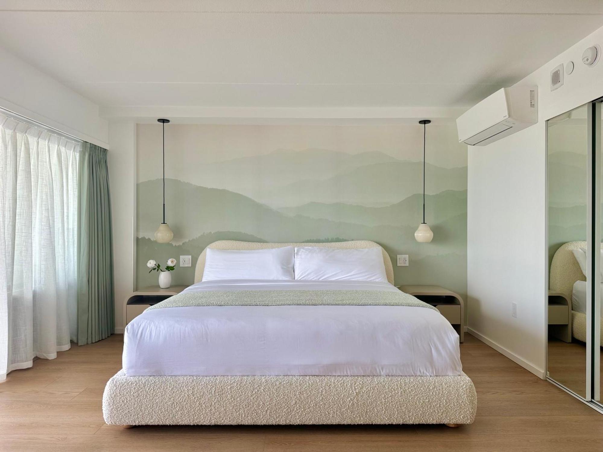 Panoramic Oceanview Resort - Full Kitchen In Each Room, 2 Swimming Pools, Onsite Restaurants, Fireworks Every Friday Honolulu Eksteriør billede