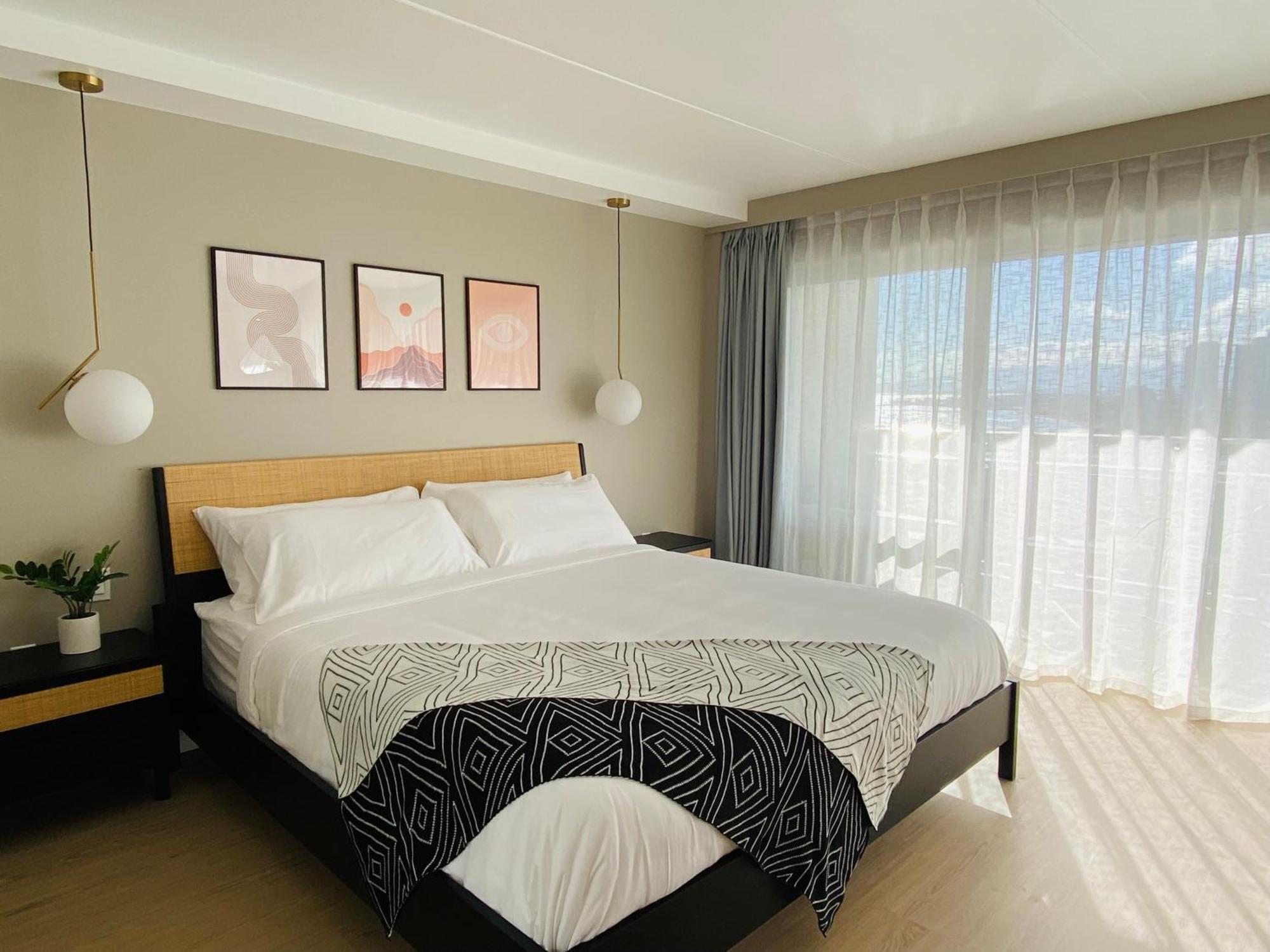 Panoramic Oceanview Resort - Full Kitchen In Each Room, 2 Swimming Pools, Onsite Restaurants, Fireworks Every Friday Honolulu Eksteriør billede