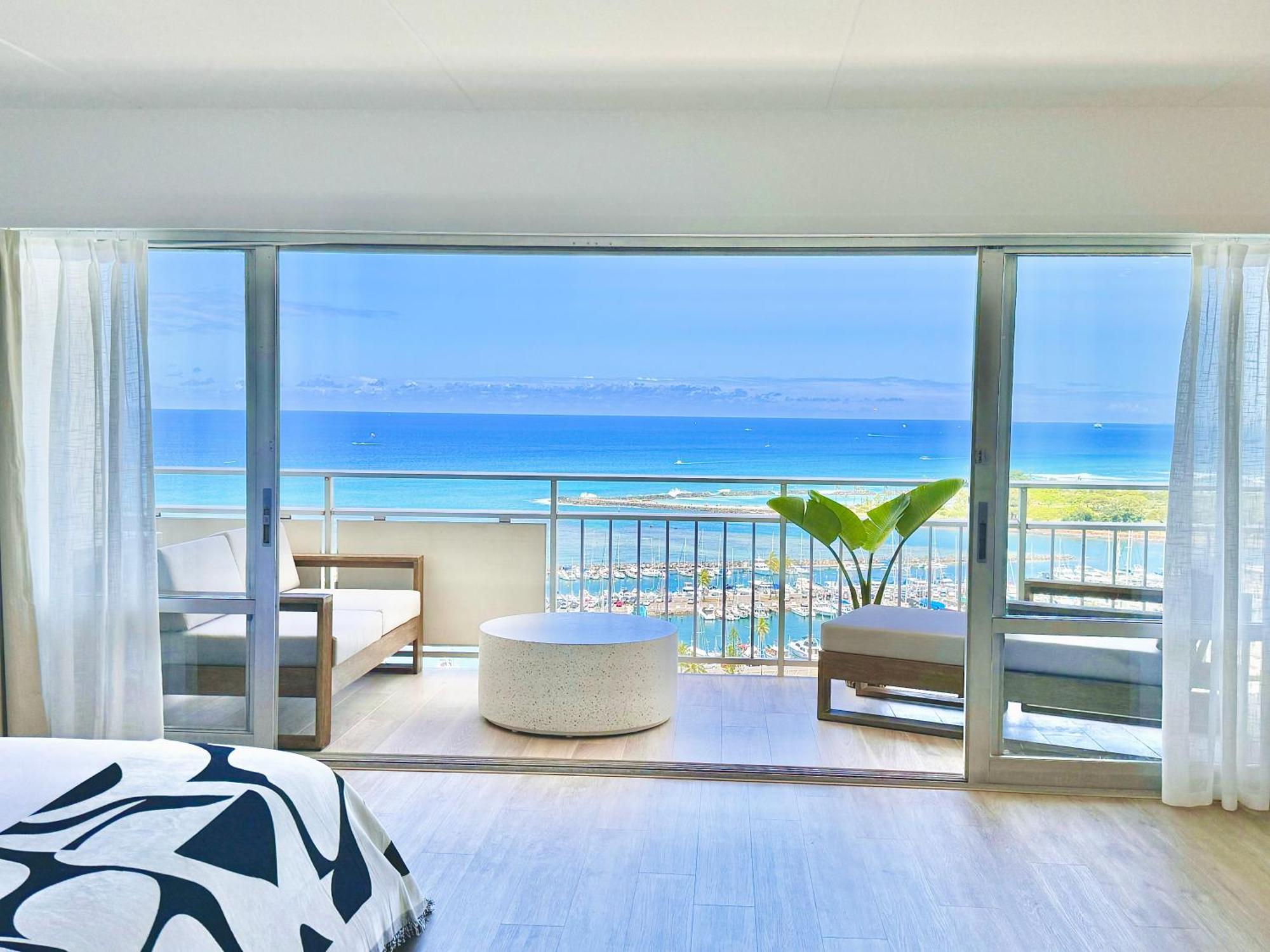 Panoramic Oceanview Resort - Full Kitchen In Each Room, 2 Swimming Pools, Onsite Restaurants, Fireworks Every Friday Honolulu Eksteriør billede