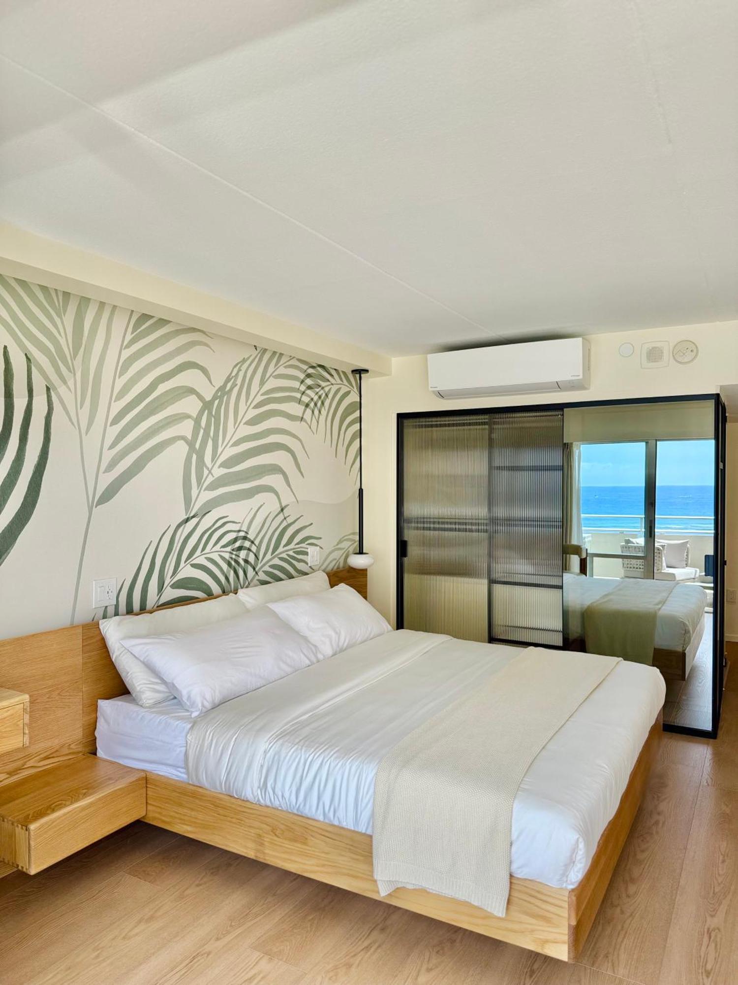 Panoramic Oceanview Resort - Full Kitchen In Each Room, 2 Swimming Pools, Onsite Restaurants, Fireworks Every Friday Honolulu Eksteriør billede
